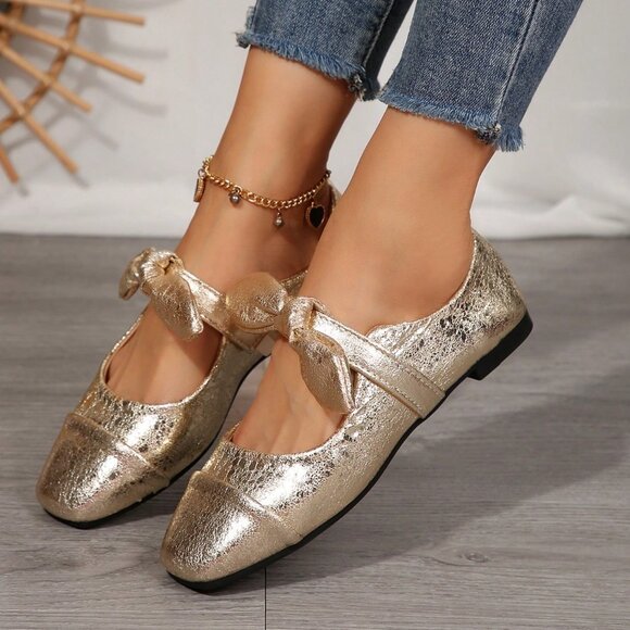 Gold Vintage Women's Low Heeled Shoes with Soft Leather Square Toe & Bow - Picture 4 of 5